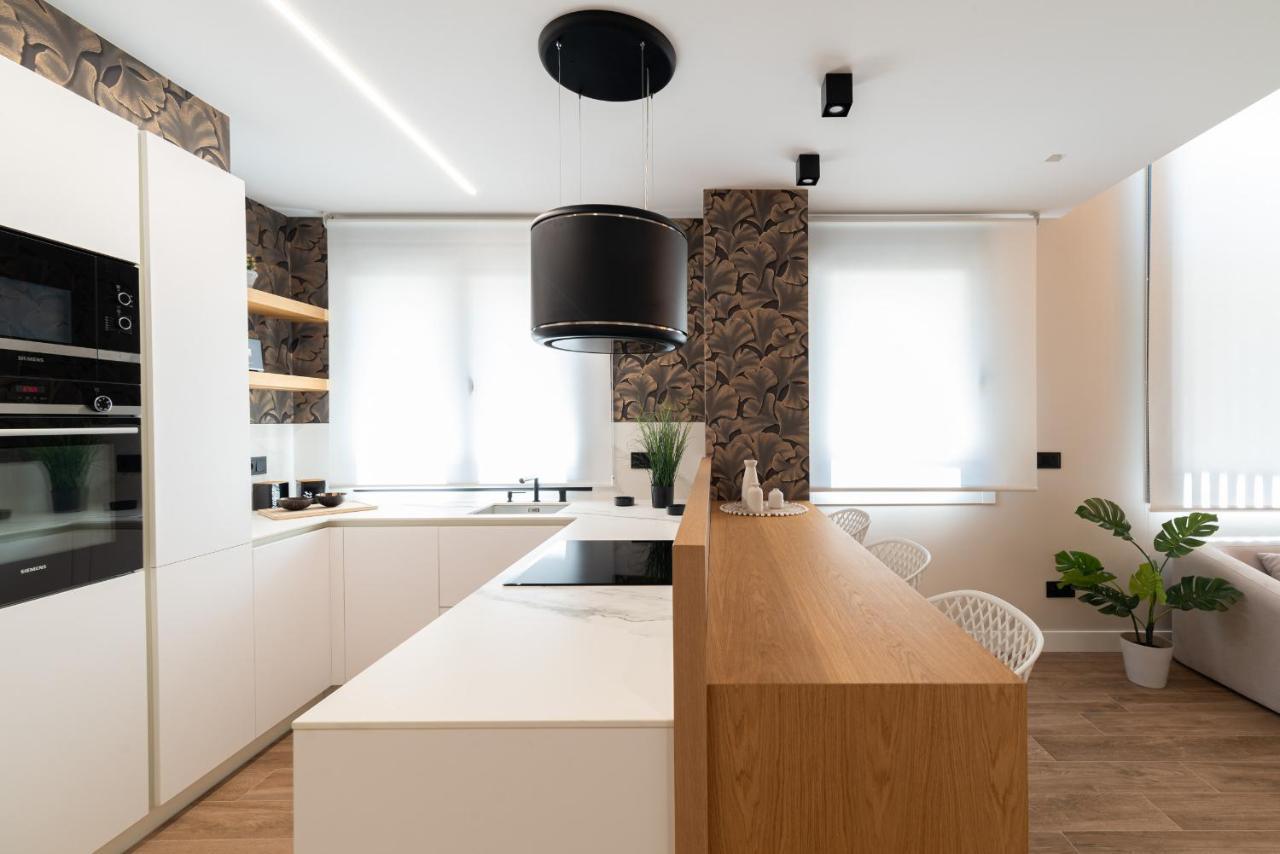 Espectacular Duplex Centrico Con Parking Apartment Vigo Luaran gambar